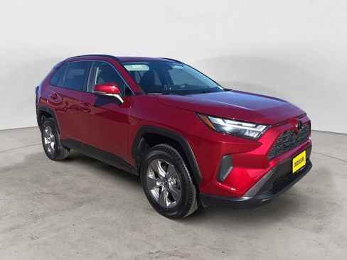 Used 2023 Toyota RAV4 XLE w/ Convenience Package image 7