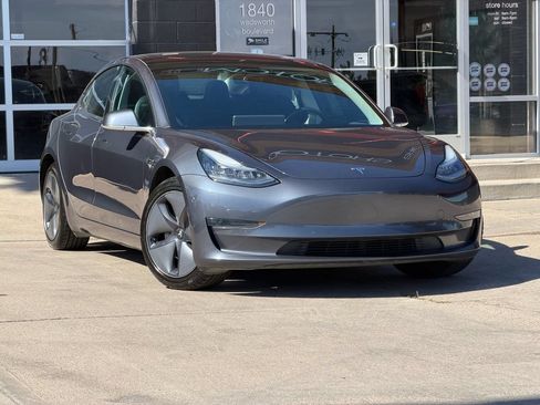Used 2020 Tesla Model 3 Long Range AWD/4WD image 7