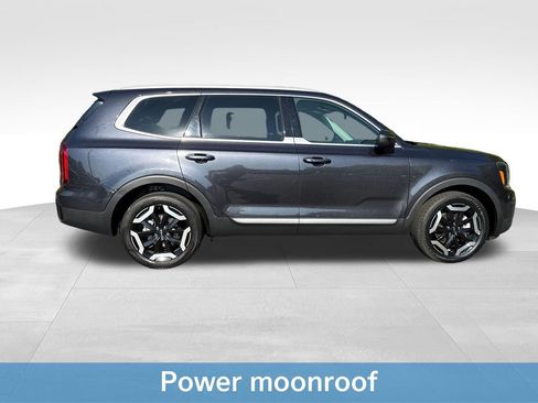 Used 2025 Kia Telluride S FWD image 9