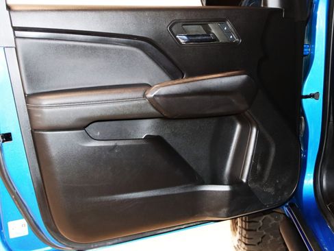 Used 2023 Chevrolet Colorado LT w/ LT Convenience Package AWD/4WD image 33
