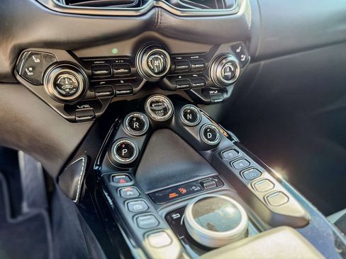 Used 2023 Aston Martin V8 Vantage Coupe image 28