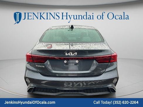 Used 2023 Kia Forte LXS FWD image 4