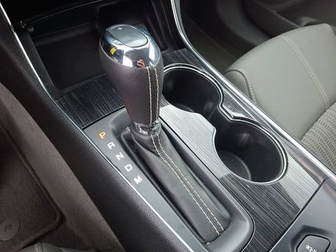 Used 2017 Chevrolet Impala LT FWD image 26