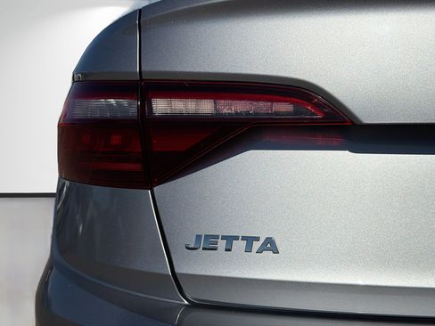 Used 2020 Volkswagen Jetta S w/ Driver Assistance Package image 10