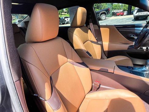 Used 2020 Lexus ES 350 w/ Premium Package FWD image 10