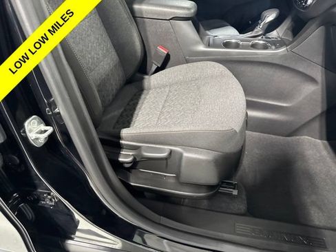Used 2023 Chevrolet Equinox LT AWD/4WD image 42