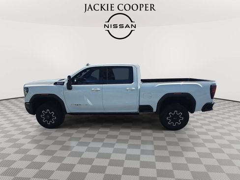 Used 2026 GMC Sierra 2500 AT4X AWD/4WD image 8