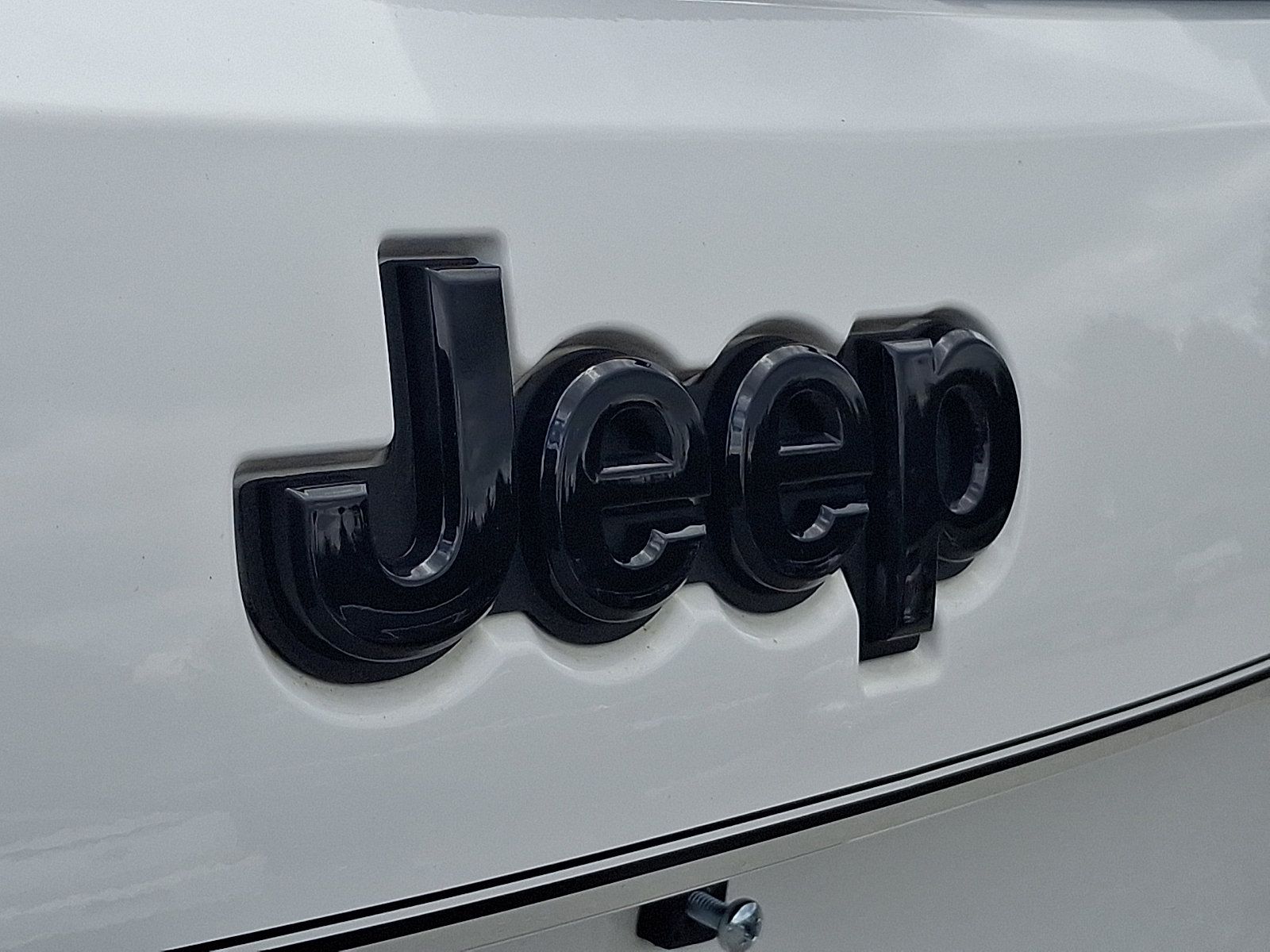 Used 2019 Jeep Grand Cherokee Altitude AWD/4WD image 33