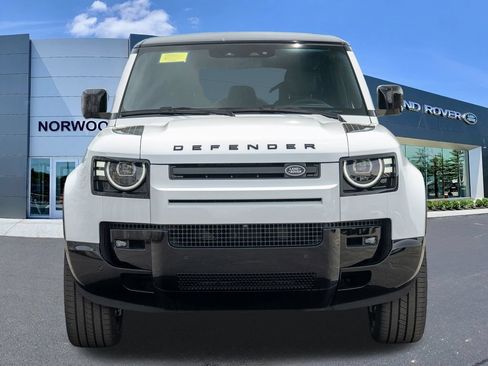 New 2026 Land Rover Defender 110 V8 AWD/4WD image 2