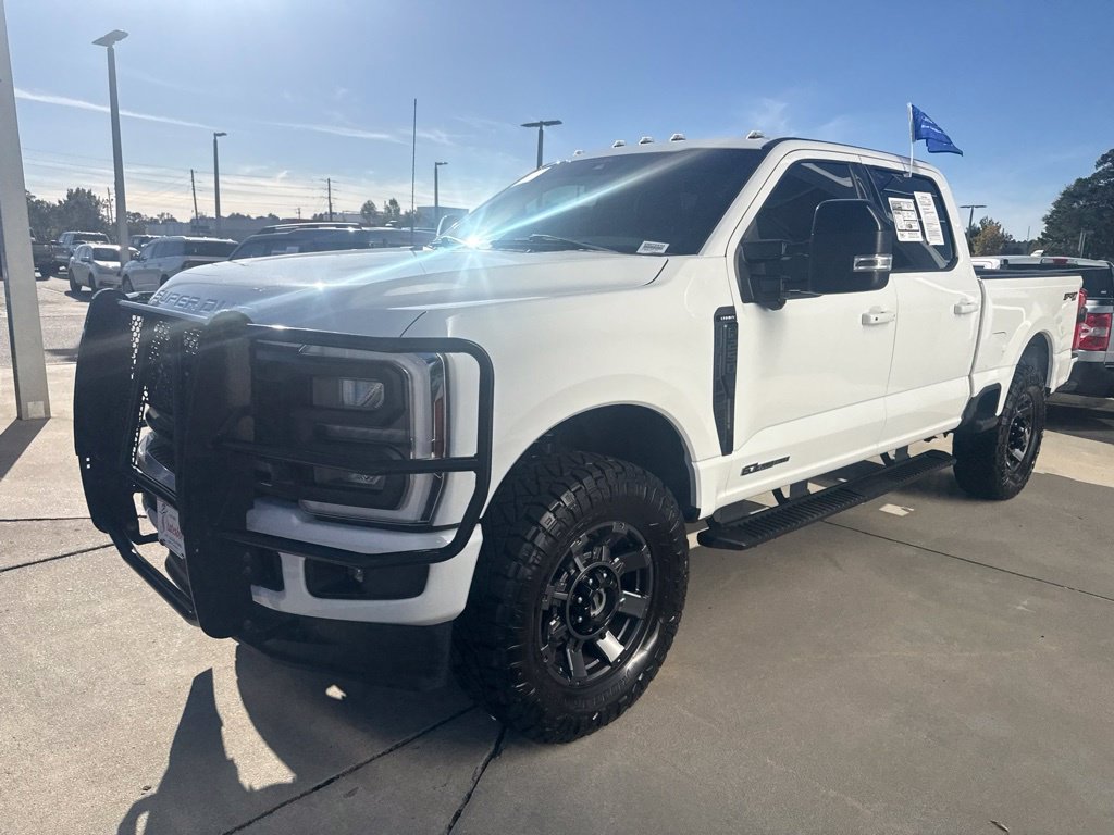 Used 2024 Ford F250 Lariat w/ Sport Appearance Package AWD/4WD image 3