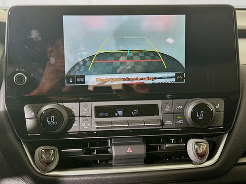 Certified 2025 Toyota Grand Highlander FWD image 25