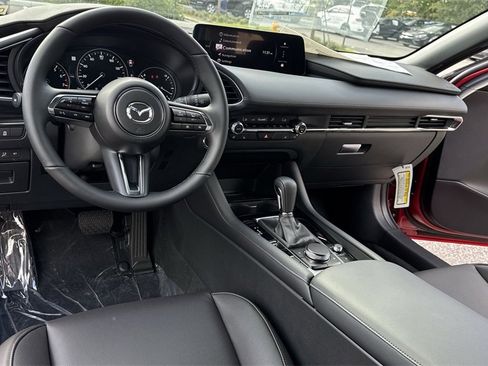 New 2026 MAZDA MAZDA3 Hatchback w/Premium Plus Pkg image 36