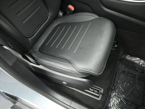 Certified 2026 Mercedes-Benz GLC 300 4MATIC image 29