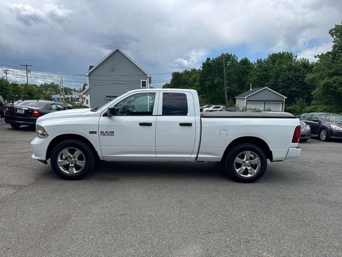 Used 2018 RAM 1500 Express w/ Express Value Package AWD/4WD image 4