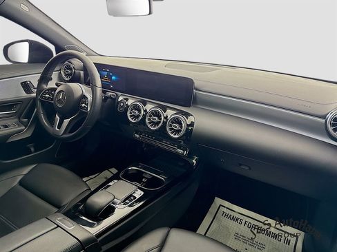 Used 2020 Mercedes-Benz CLA 250 image 29