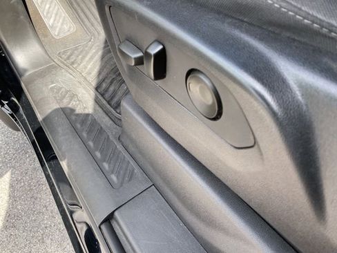 Certified 2022 Chevrolet Silverado 1500 Custom image 10