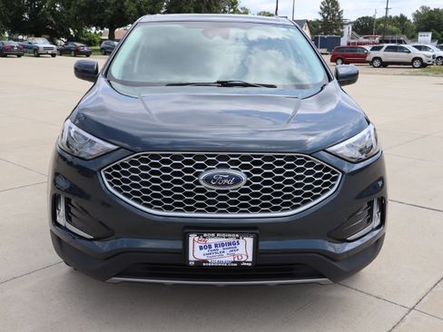 Used 2023 Ford Edge SEL w/ Convenience Package AWD/4WD image 3