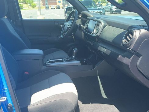 Certified 2020 Toyota Tacoma TRD Off-Road w/ Technology Package AWD/4WD image 29