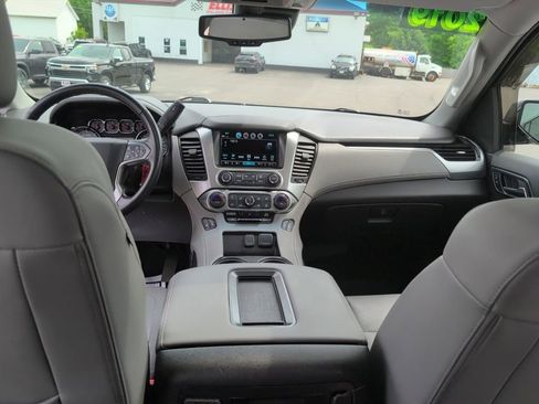 Used 2019 Chevrolet Suburban LT w/ Off-Road Package AWD/4WD image 22