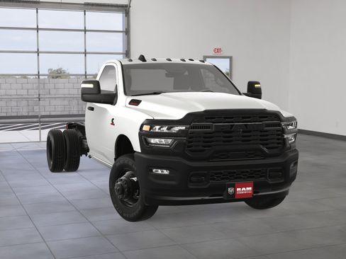 New 2025 RAM 3500 Tradesman image 8
