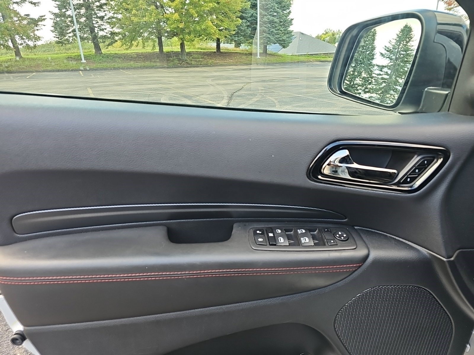 Used 2023 Dodge Durango R/T w/ Tow 'N Go Package AWD/4WD image 19