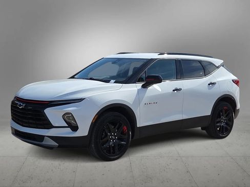 Used 2024 Chevrolet Blazer LT w/ Redline Edition FWD image 4