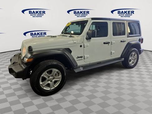 Used 2022 Jeep Wrangler Unlimited Sport AWD/4WD image 7
