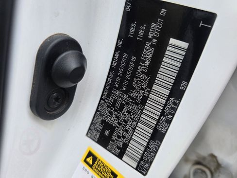 Used 2019 Toyota Highlander Limited image 35