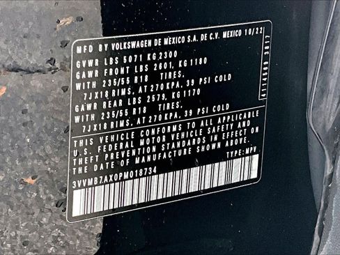 Used 2023 Volkswagen Tiguan SE image 33