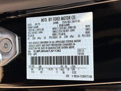 Used 2026 Lincoln Nautilus Reserve AWD/4WD image 36