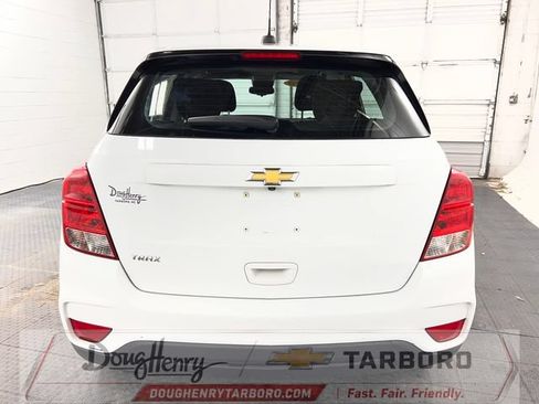 Used 2020 Chevrolet Trax LS FWD image 7
