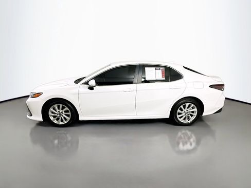Used 2024 Toyota Camry LE FWD image 5