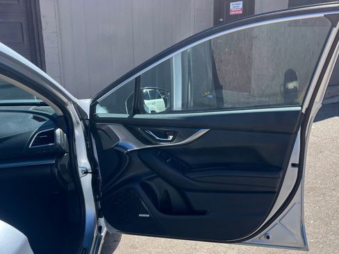 Used 2018 Subaru Impreza 2.0i Limited image 11