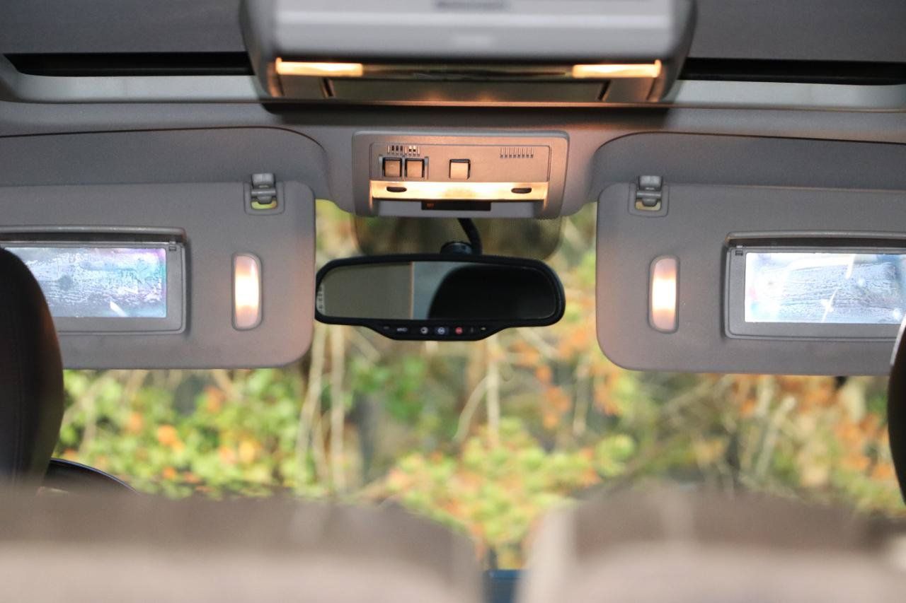 Used 2014 Cadillac Escalade ESV Premium AWD/4WD image 6