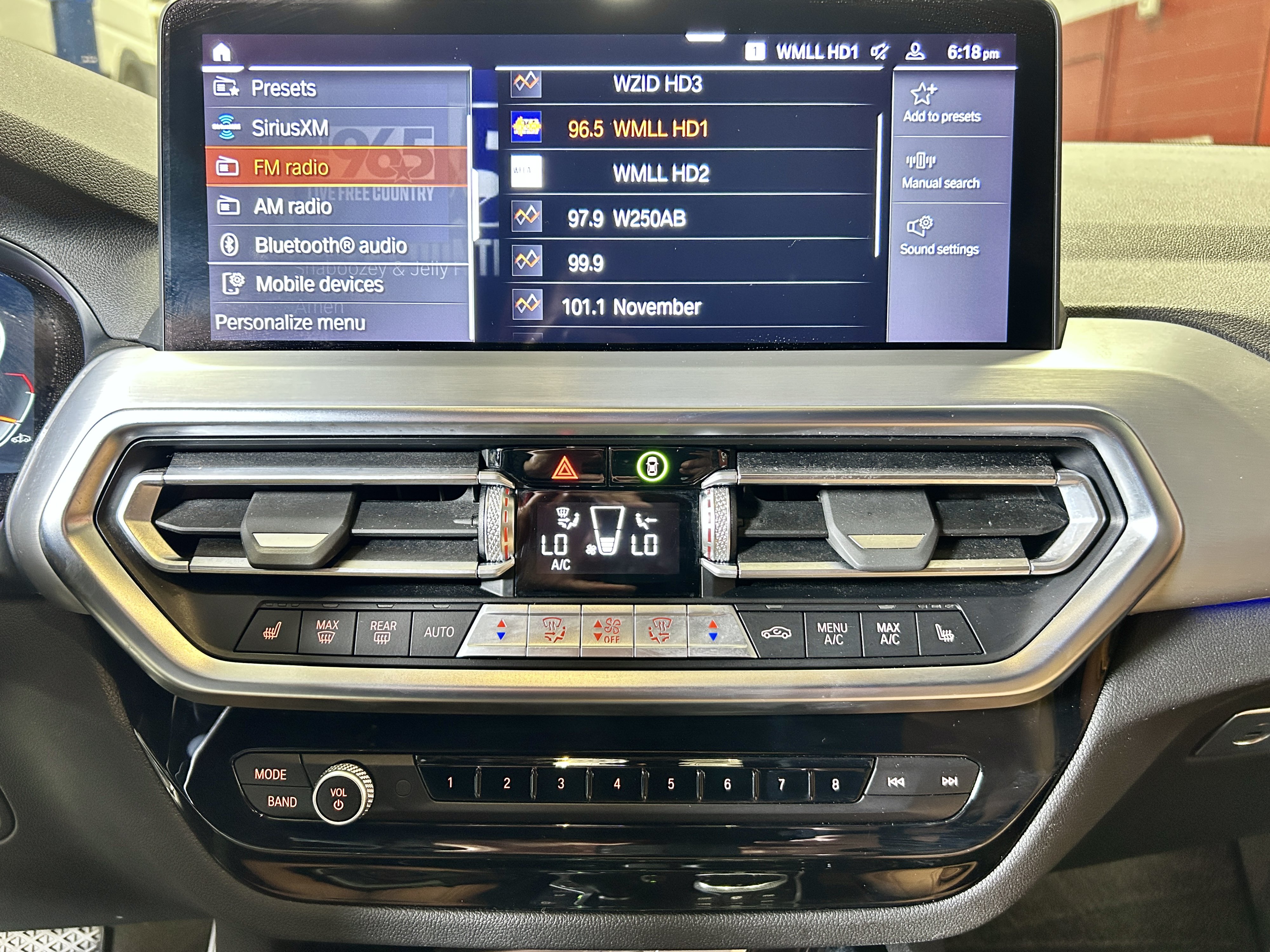 Used 2023 BMW X3 xDrive30i AWD/4WD image 25