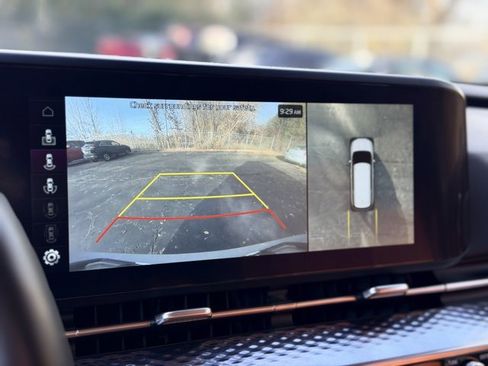 Used 2024 Kia Carnival SX Prestige image 14