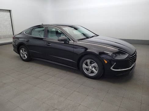 Used 2023 Hyundai Sonata SE w/ Preferred Accessory Package image 11