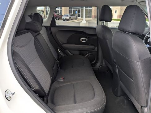 Used 2018 Kia Soul + FWD image 26