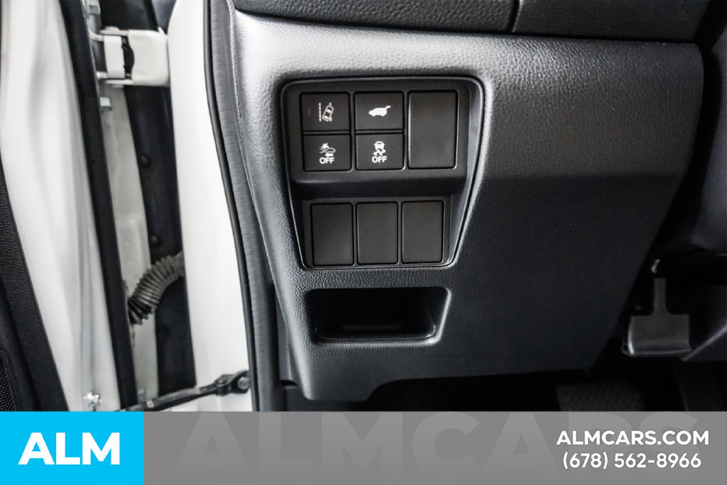 Used 2017 Honda CR-V Touring image 31