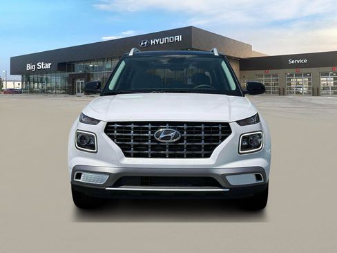 New 2025 Hyundai Venue Limited image 12