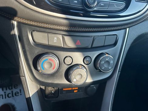 Used 2020 Chevrolet Trax LS w/ LPO, Protection Package FWD image 26
