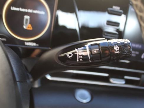 Used 2021 Hyundai Elantra SEL w/ Convenience Package image 18