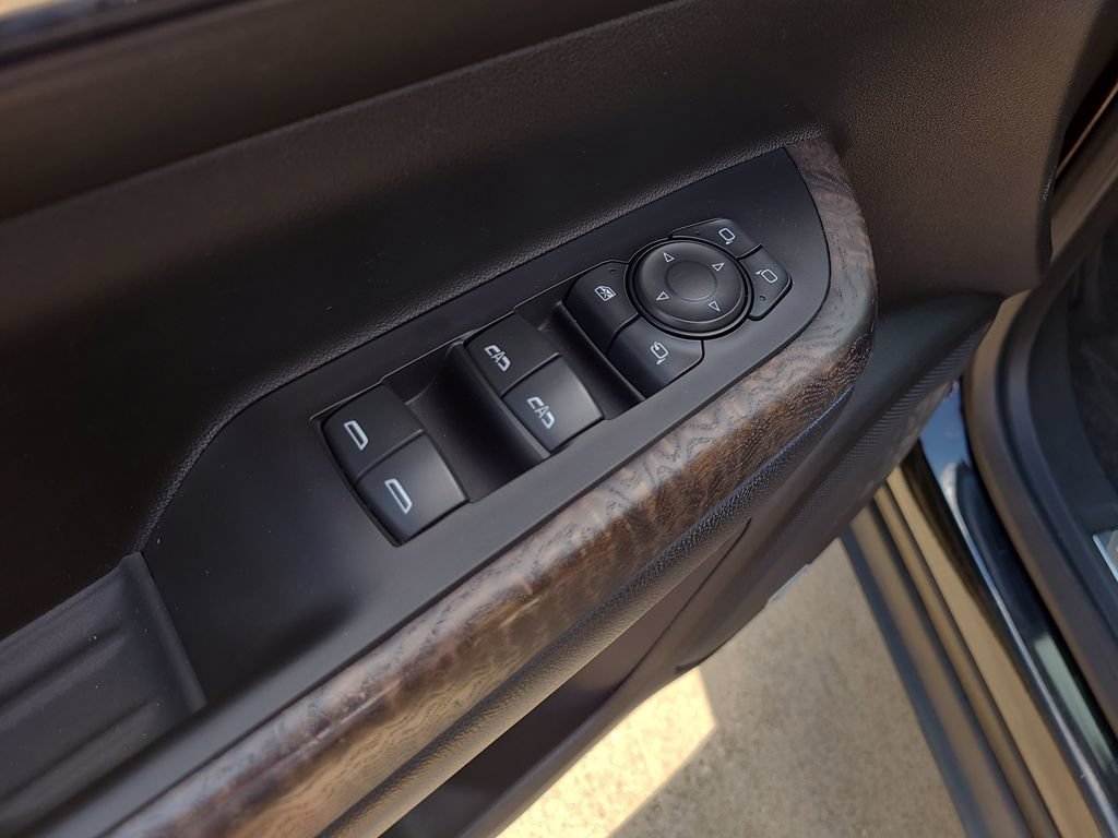 Used 2023 GMC Acadia Denali FWD image 19
