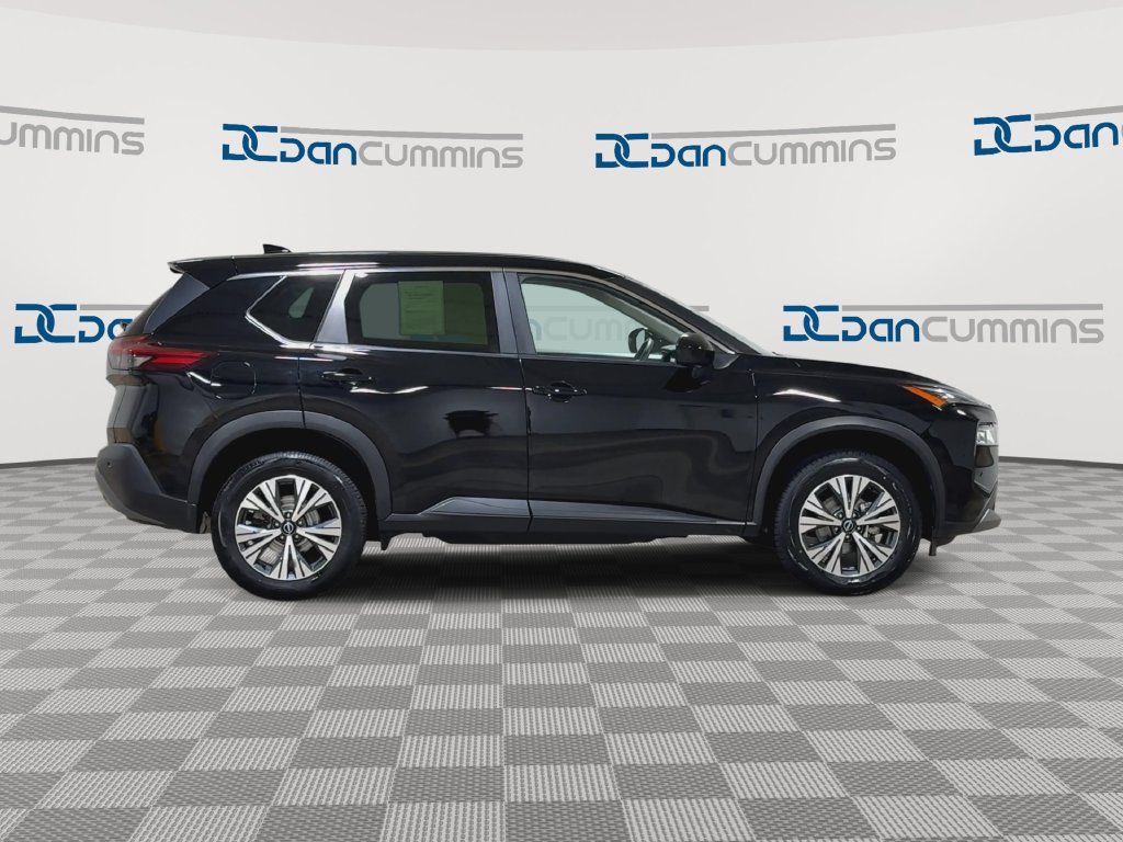 Used 2023 Nissan Rogue SV AWD/4WD image 2