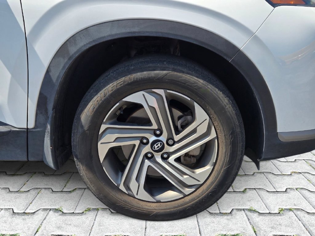 Certified 2023 Hyundai Santa Fe SEL FWD image 3