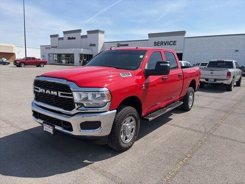 Used 2024 RAM 2500 Tradesman w/ Chrome Appearance Group AWD/4WD image 2