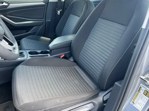 Used 2023 Volkswagen Jetta S FWD image 9