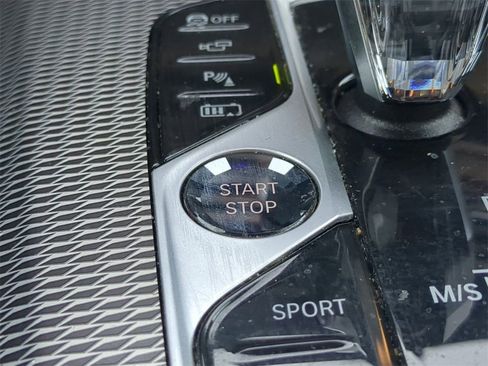 Used 2021 BMW X5 xDrive45e w/ M Sport Package image 30