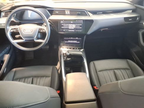 Used 2023 Audi e-tron Premium Plus w/ Premium Plus Package AWD/4WD image 17
