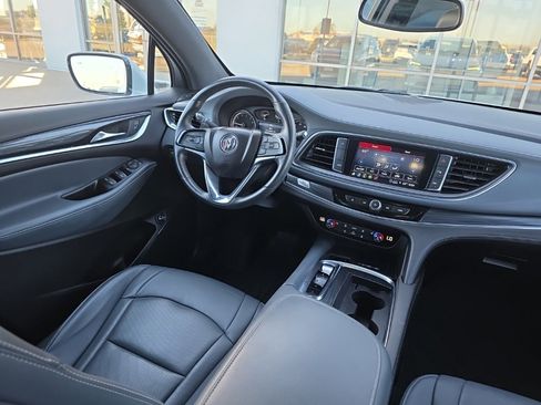 Used 2023 Buick Enclave Essence w/ Sport Touring Edition image 12